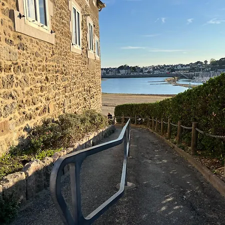 Chez Fabienne, A Pied Saint-Malo
